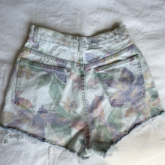 American Apparel Denim Shorts - Picture 3 of 4